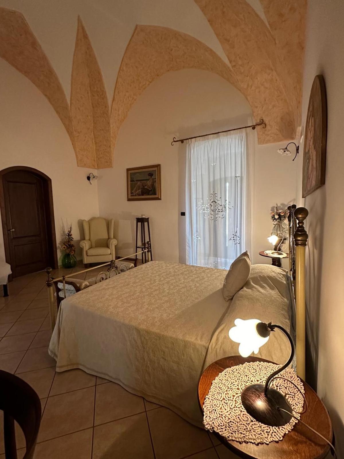 Donna Concetta Casa Vacanze Felline Екстер'єр фото